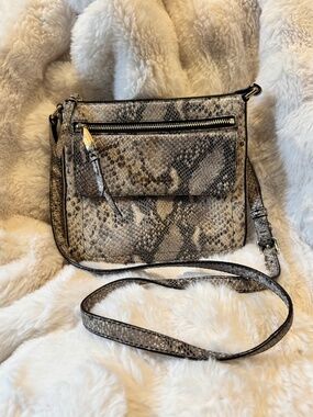 COLE HAAN gently used crossbody bag